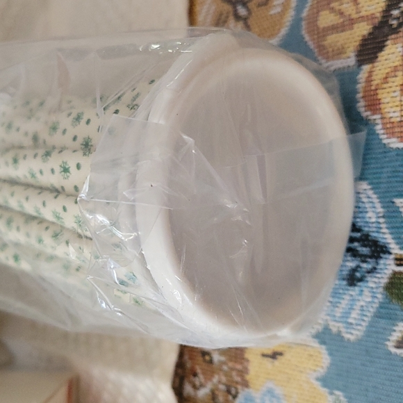 New lce Cap - Picture 3 of 3